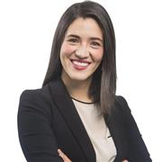 Soy una trabajadora social con conocimiento en las ciencias sociales, la moral y la ética, con la paciencia y la vocación de la enseñanza